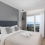 Sunny Lux 2 In By Guide
