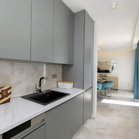 Villa Sunny Lux 2 In By Guide *